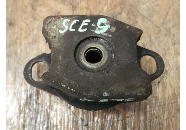 опора двигуна ліва Renault Scenic, Megane, 7700427286, для АКПП